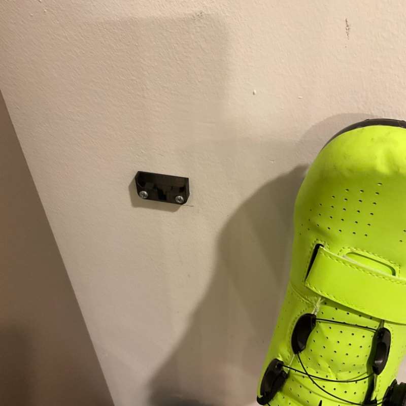 ที่แขวนรองเท้าจักรยานแบบติดผนั - Cycling Gear Wall Hanger บทวิจารณ์และราคา