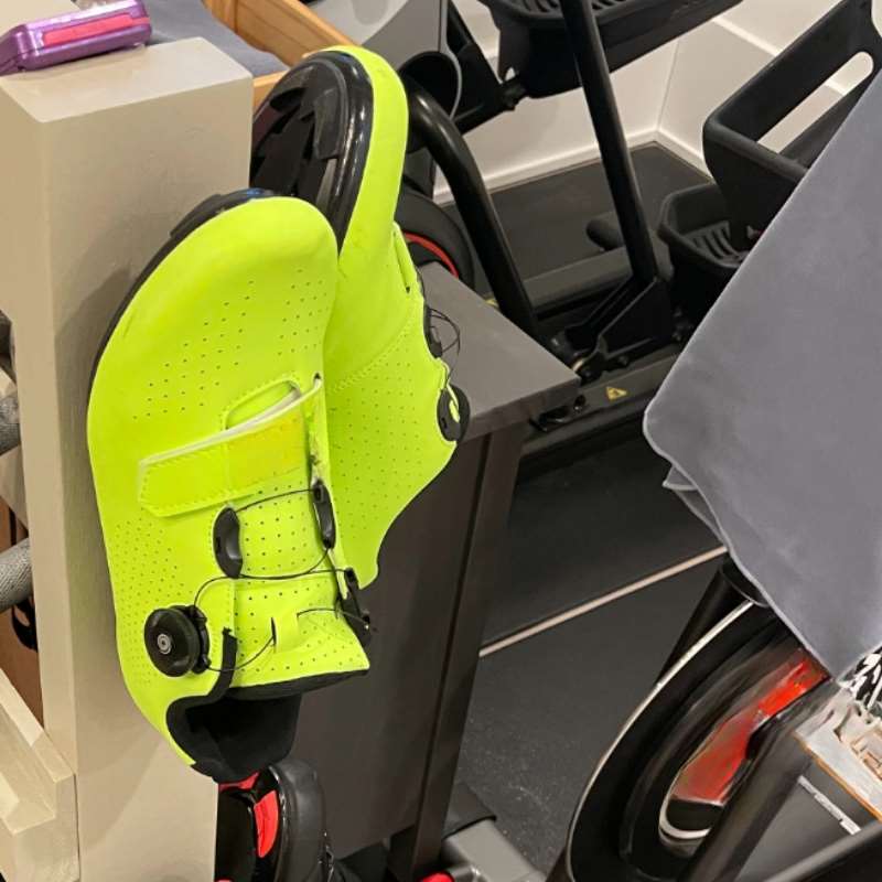 ที่แขวนรองเท้าจักรยานแบบติดผนั - Cycling Gear Wall Hanger บทวิจารณ์และราคา